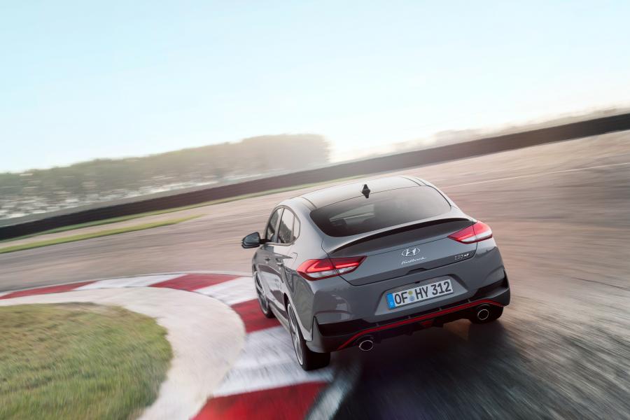  Hyundai i30 Fastback N (PD) 2018 года  (WW) (фото 3 из 40)